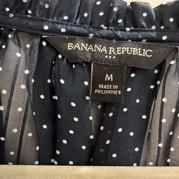 Banana republic polka dot blouse - Picture 2 of 5